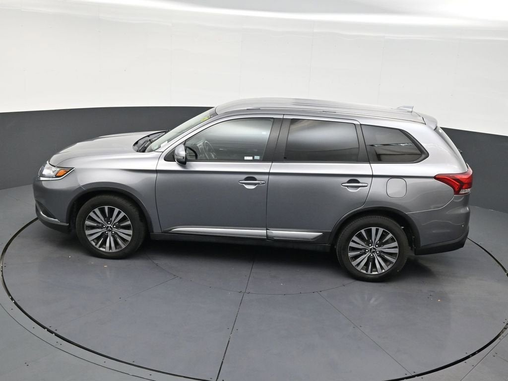 2020 Mitsubishi Outlander SE