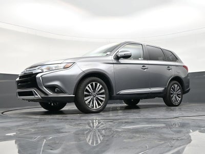 2020 Mitsubishi Outlander SE