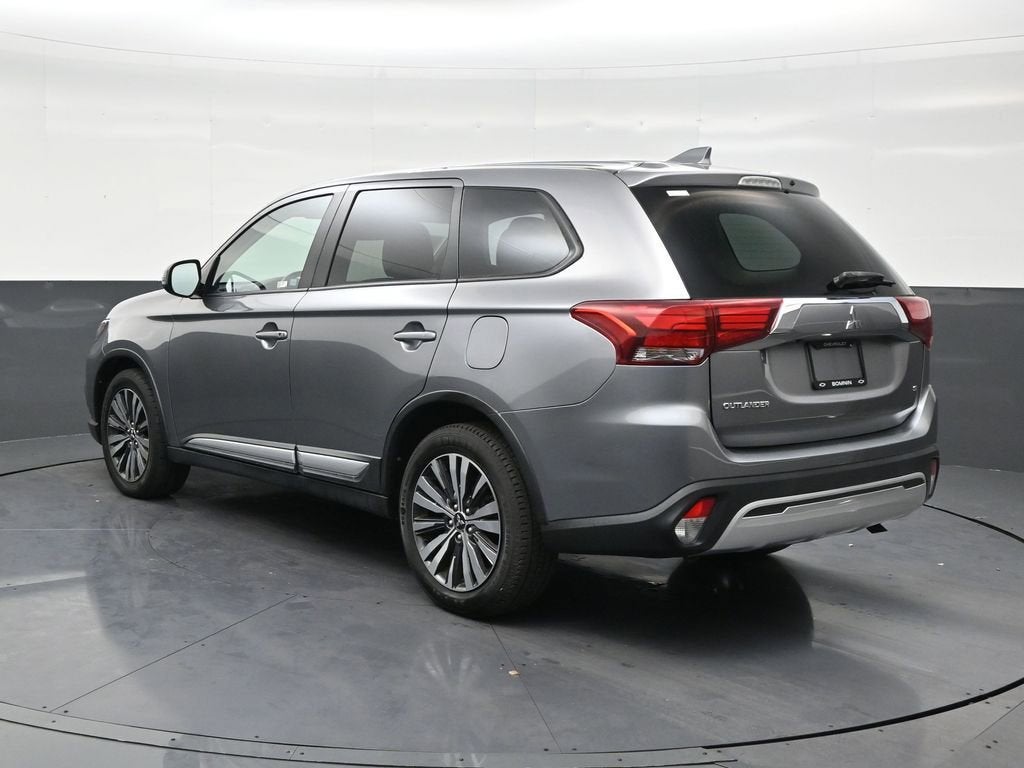 2020 Mitsubishi Outlander SE