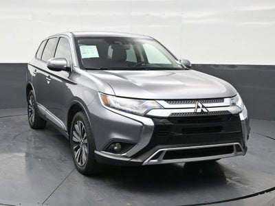 2020 Mitsubishi Outlander SE