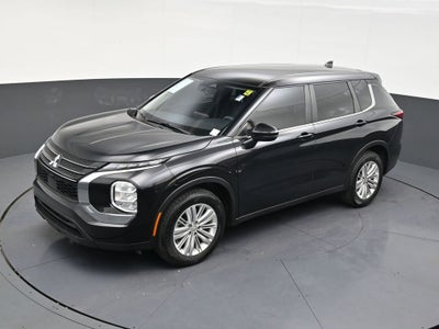 2024 Mitsubishi Outlander ES