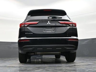 2024 Mitsubishi Outlander ES