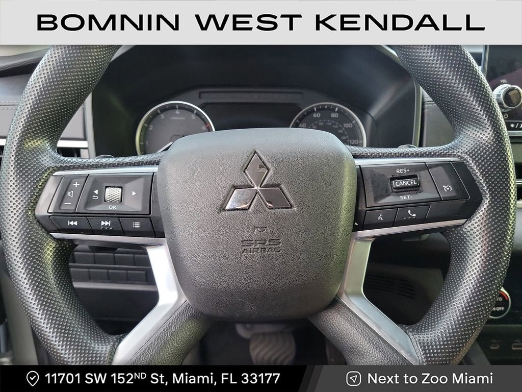 2024 Mitsubishi Outlander ES