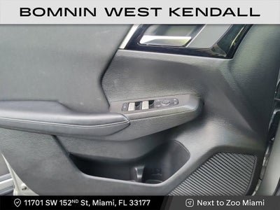 2024 Mitsubishi Outlander ES