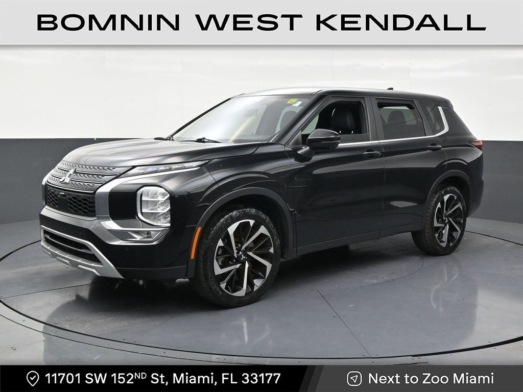 2022 Mitsubishi Outlander SE