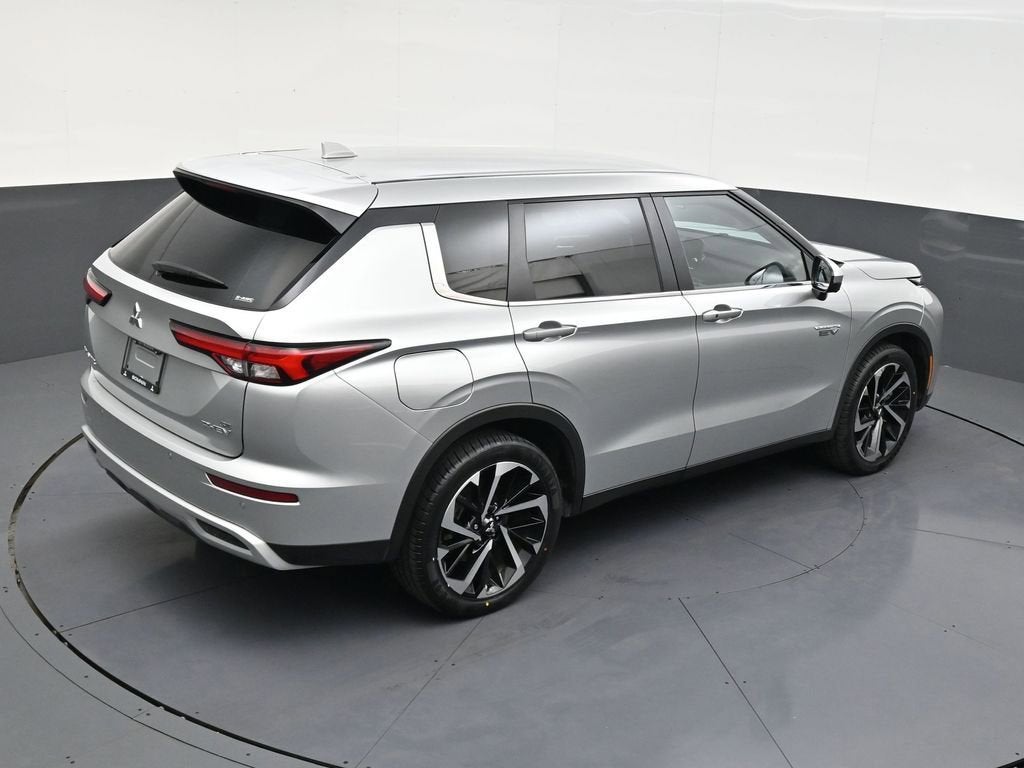 2025 Mitsubishi Outlander Plug-In Hybrid SE