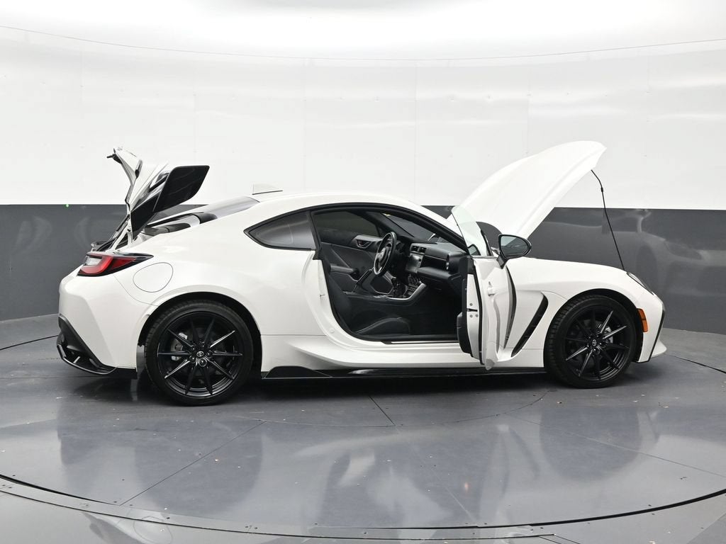 2025 Toyota GR86 Premium