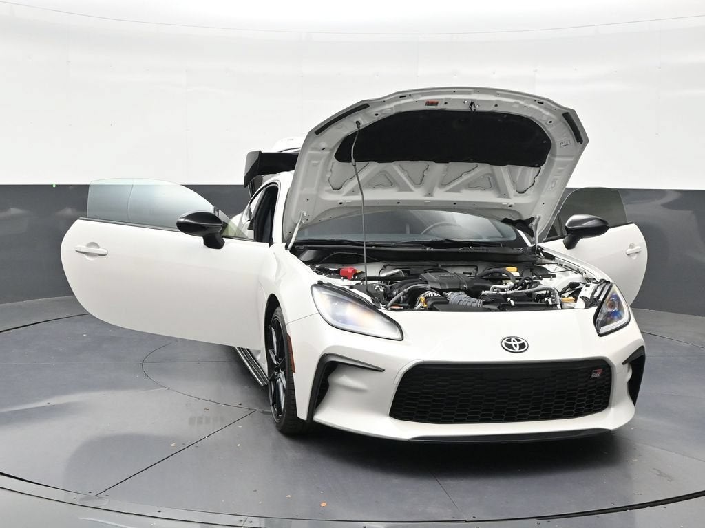 2025 Toyota GR86 Premium