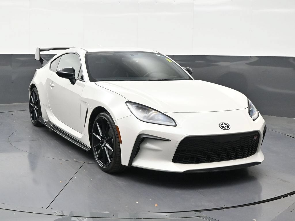 2025 Toyota GR86 Premium