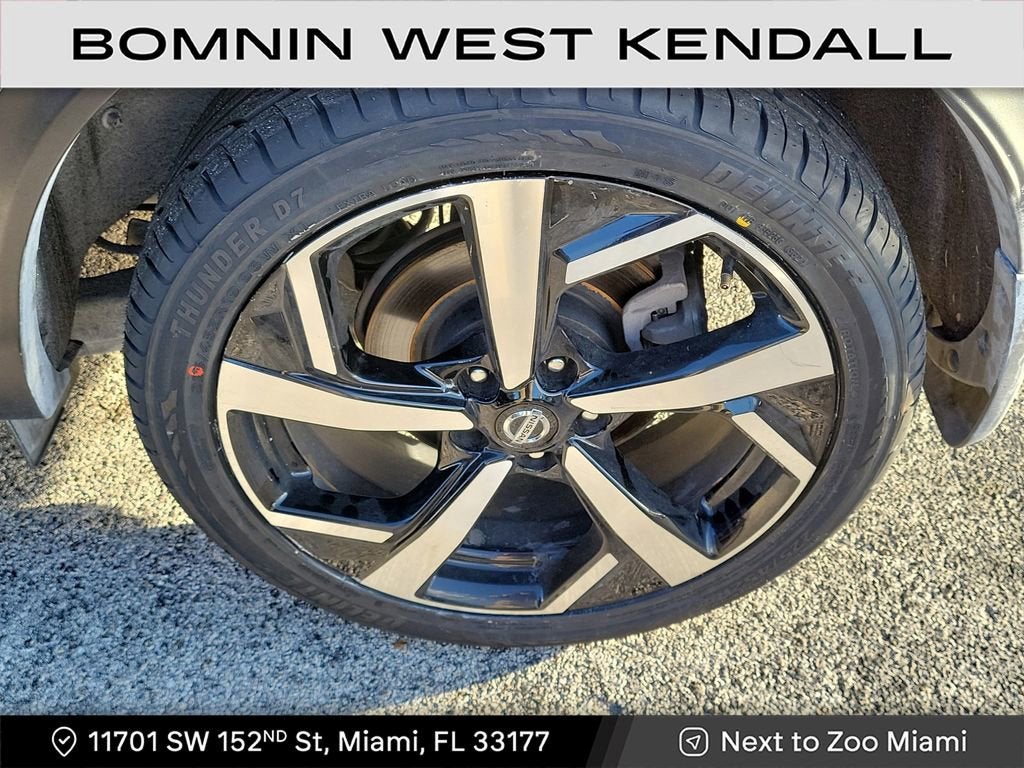 2022 Nissan Rogue Sport SL