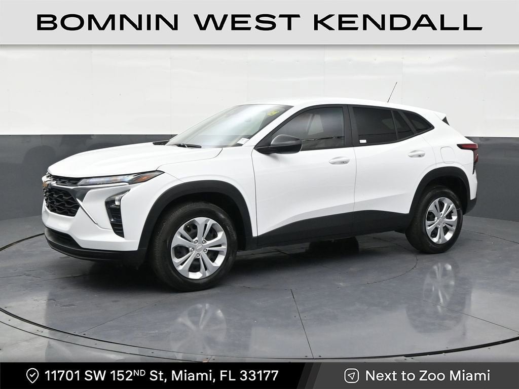 2025 Chevrolet Trax LS