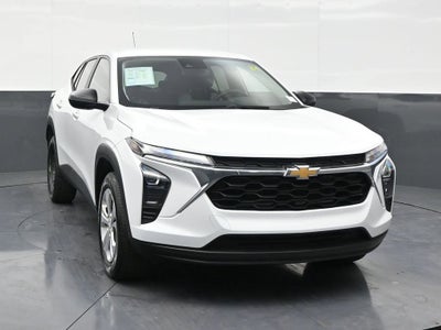 2025 Chevrolet Trax LS
