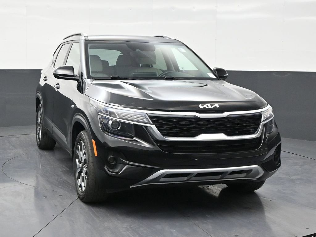 2023 Kia Seltos EX