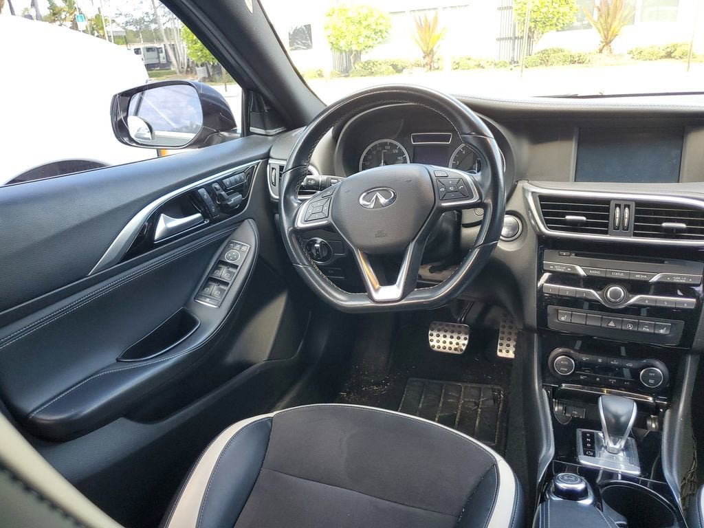 2019 INFINITI QX30 SPORT