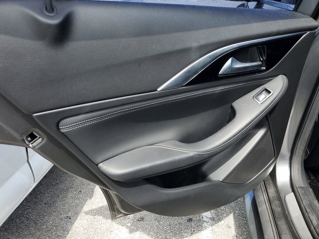 2019 INFINITI QX30 SPORT