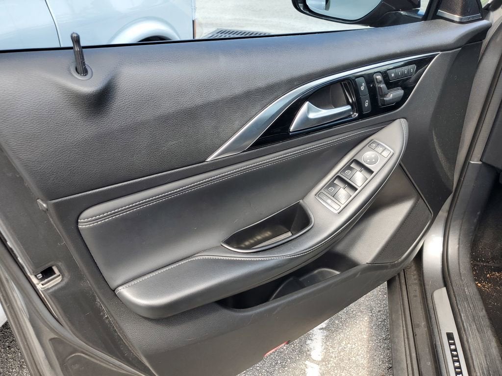 2019 INFINITI QX30 SPORT