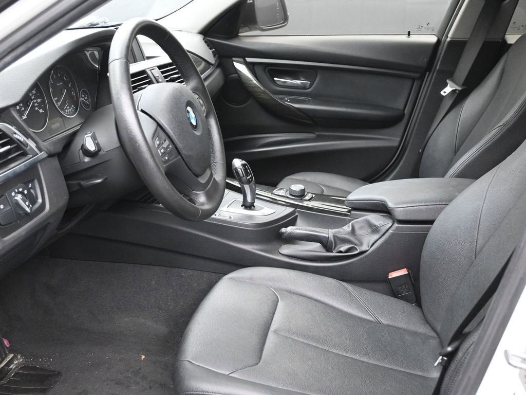 2018 BMW 3 Series 320i