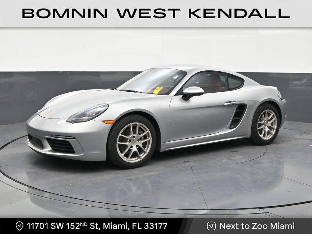2024 Porsche 718 Cayman Style Edition
