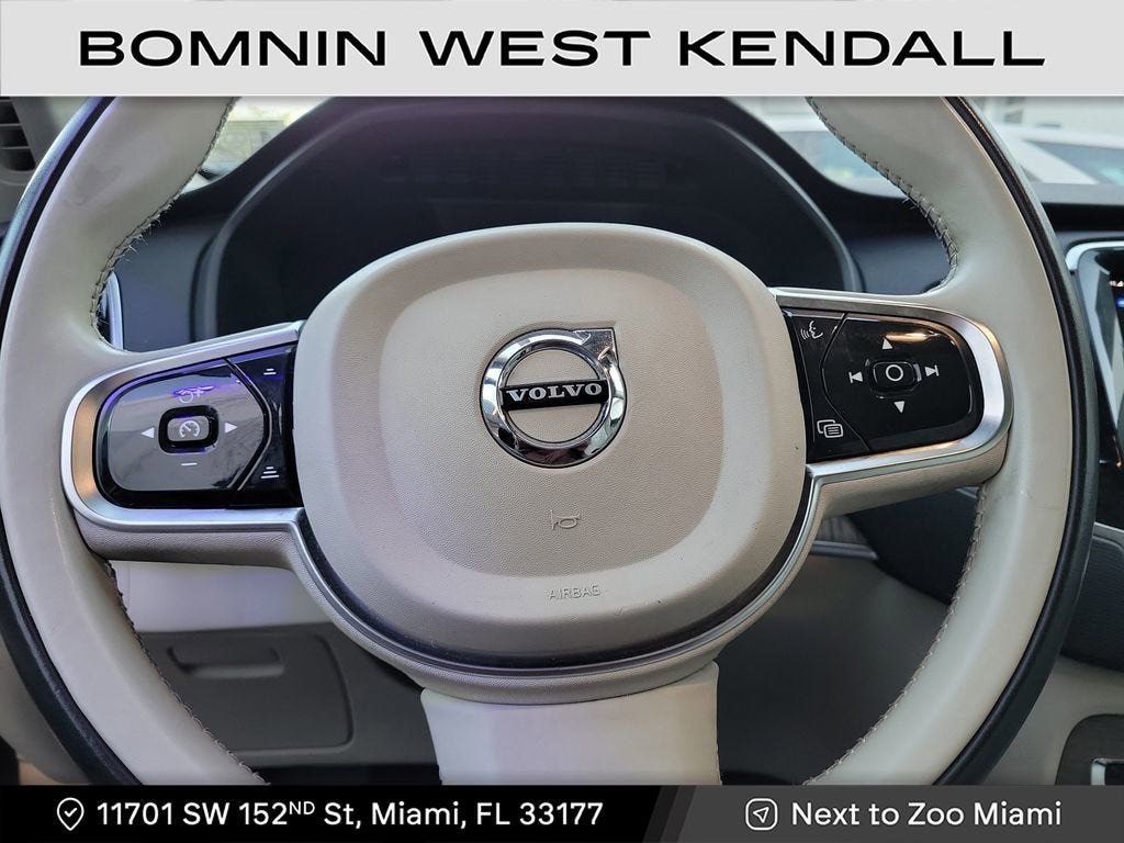 2023 Volvo XC90 Plus