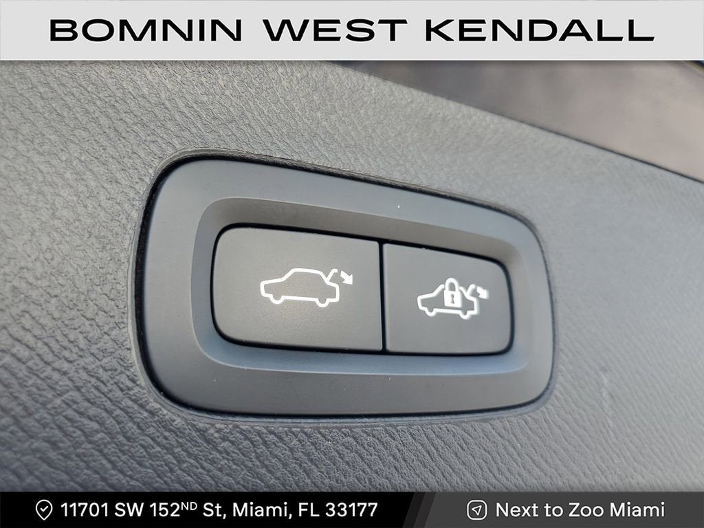 2019 Volvo XC90 R-Design