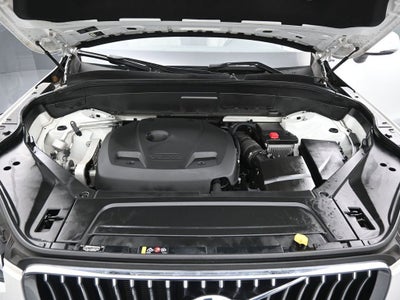 2020 Volvo XC90 Momentum