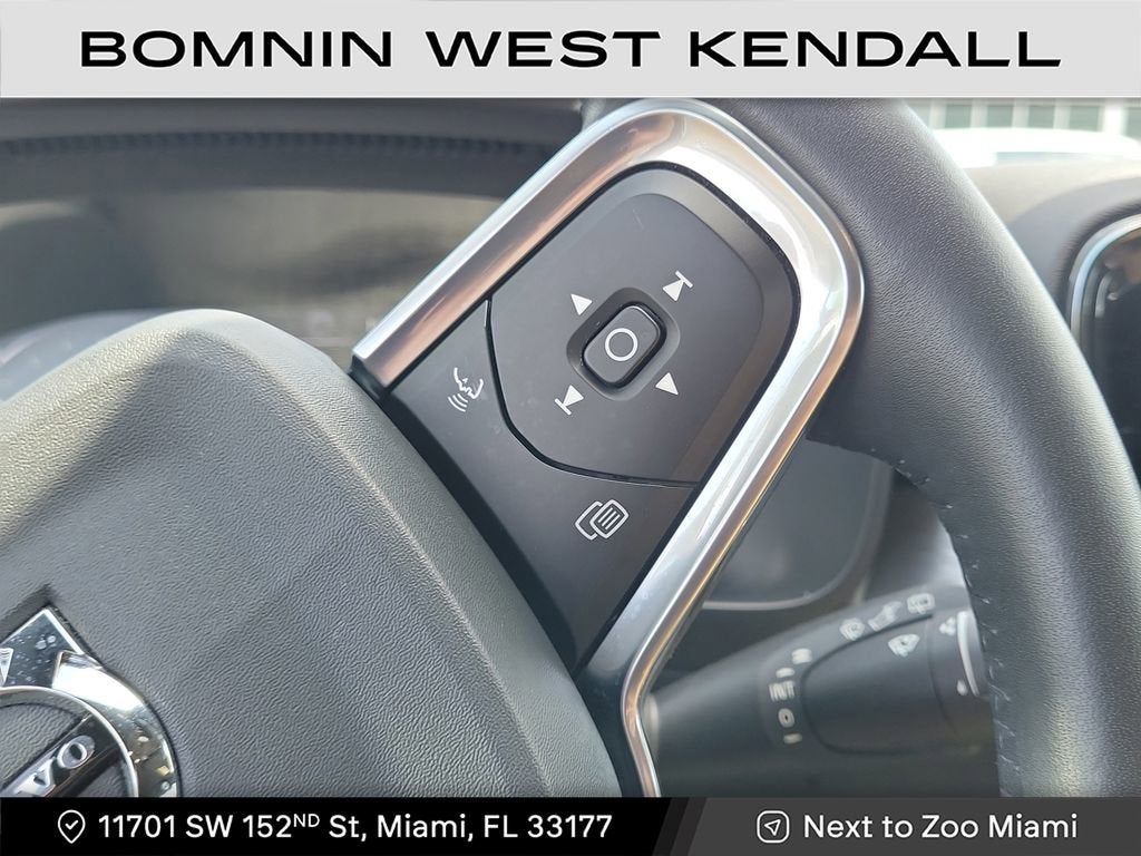 2020 Volvo XC40 Momentum