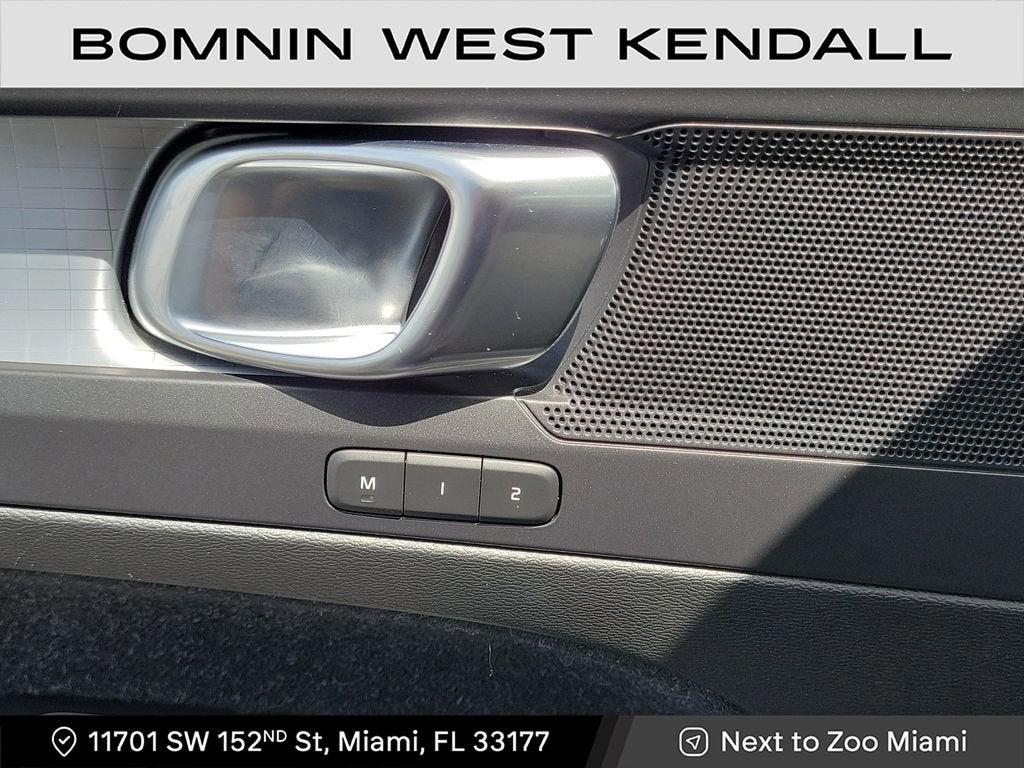 2020 Volvo XC40 Momentum