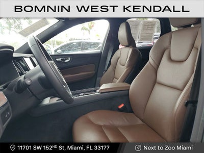 2023 Volvo XC60 Recharge Plug-In Hyb Plus Bright Theme