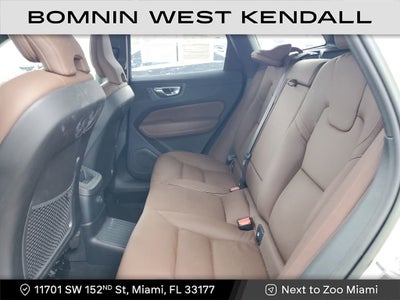 2023 Volvo XC60 Recharge Plug-In Hyb Plus Bright Theme