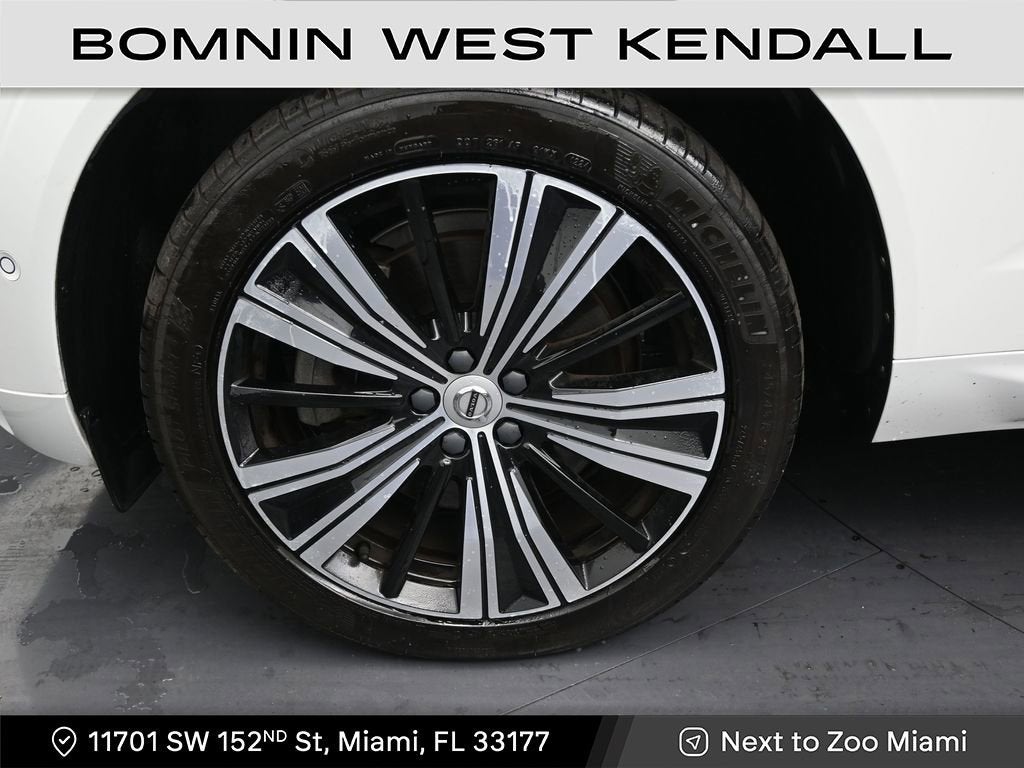 2023 Volvo XC60 Recharge Plug-In Hyb Plus Bright Theme