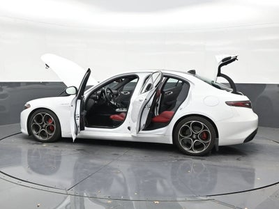 2024 Alfa Romeo Giulia Veloce