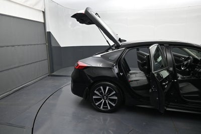 2024 Honda Civic Hatchback EX-L