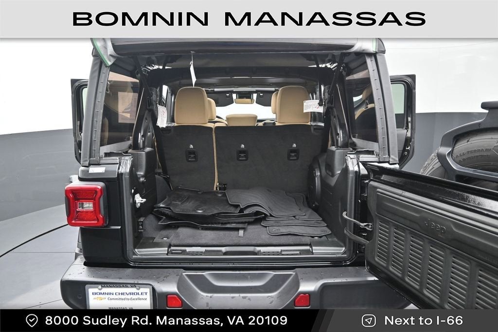 2023 Jeep Wrangler 4-Door Sahara 4x4