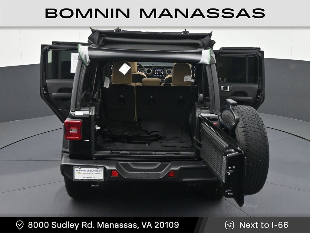 2023 Jeep Wrangler 4-Door Sahara 4x4