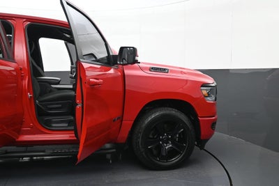 2020 RAM 1500 Big Horn Crew Cab 4x4 5'7" Box