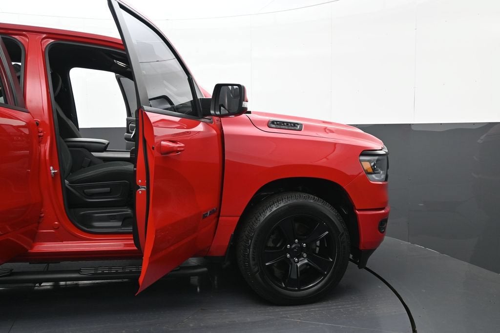 2020 RAM 1500 Big Horn Crew Cab 4x4 5'7" Box