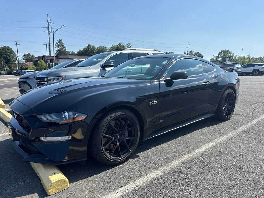 2022 Ford Mustang GT Premium Fastback
