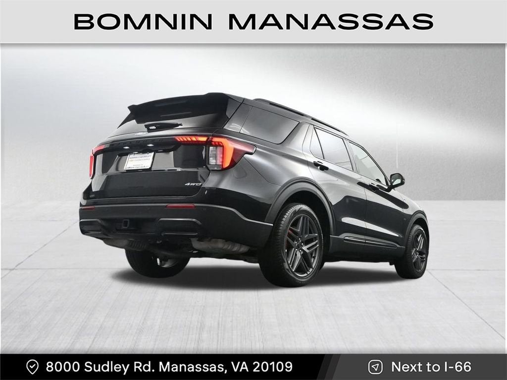 2025 Ford Explorer ST-Line