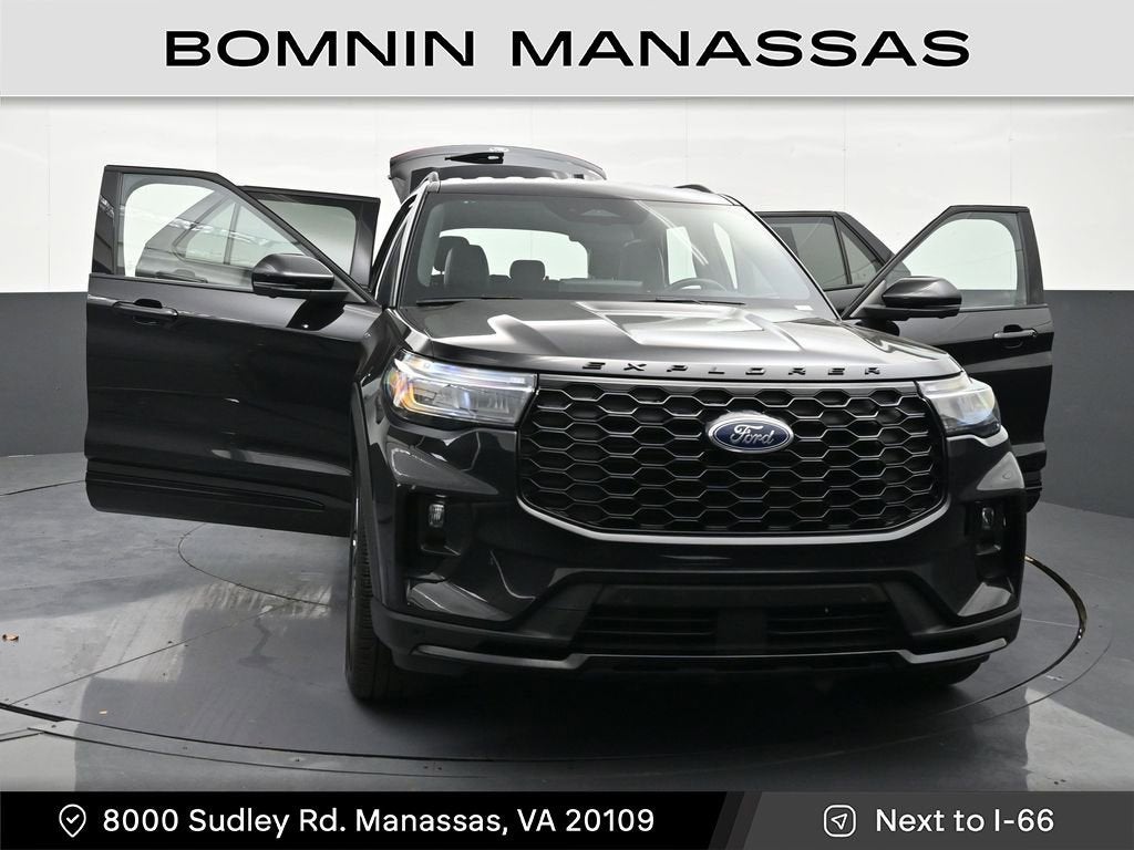 2025 Ford Explorer ST-Line