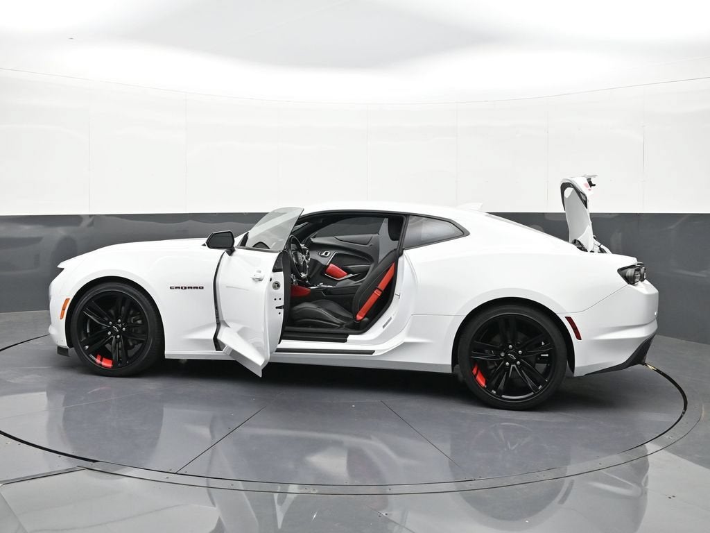2023 Chevrolet Camaro 2LT