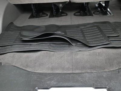 2024 Chevrolet Express Passenger 3500 1LT