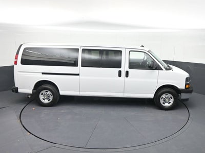 2024 Chevrolet Express Passenger 3500 1LT