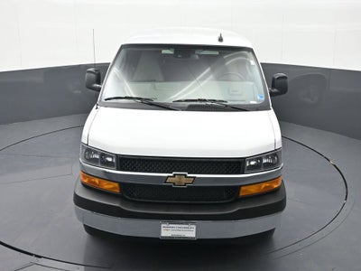 2024 Chevrolet Express Passenger 3500 1LT