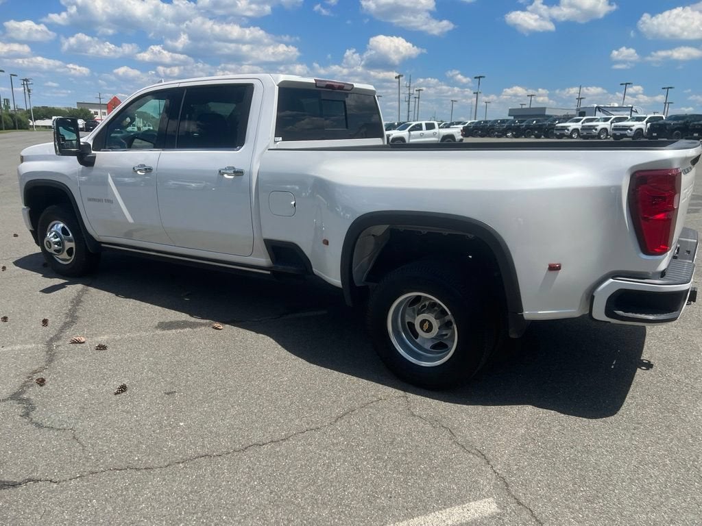 2022 Chevrolet Silverado 3500 HD High Country DRW