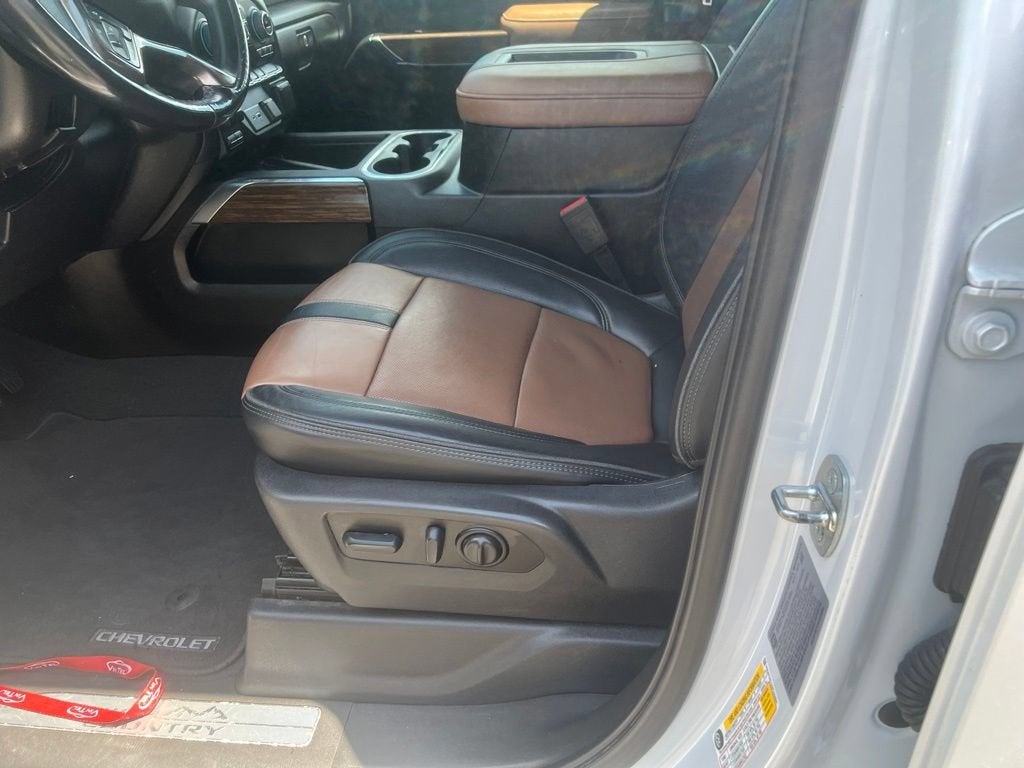 2022 Chevrolet Silverado 3500 HD High Country DRW