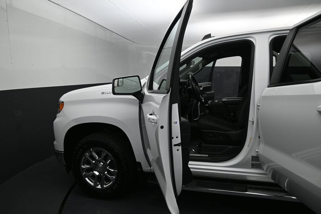 2022 Chevrolet Silverado 1500 LT (2FL)