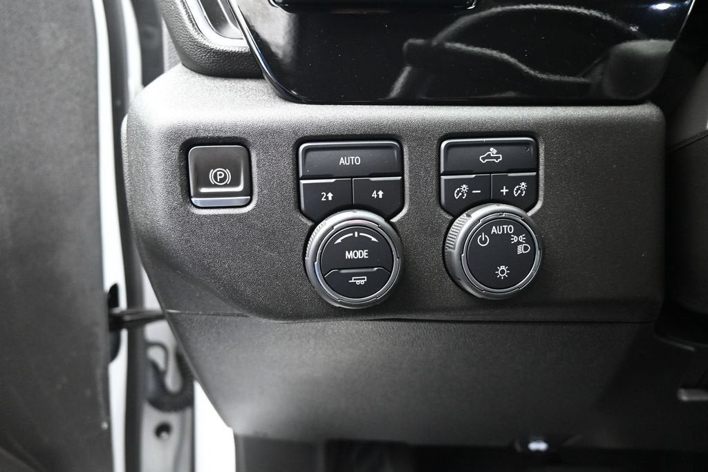2022 Chevrolet Silverado 1500 LT (2FL)