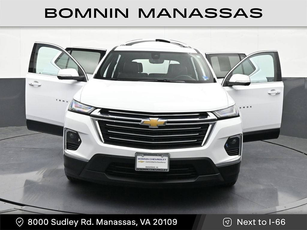 2023 Chevrolet Traverse LT Leather