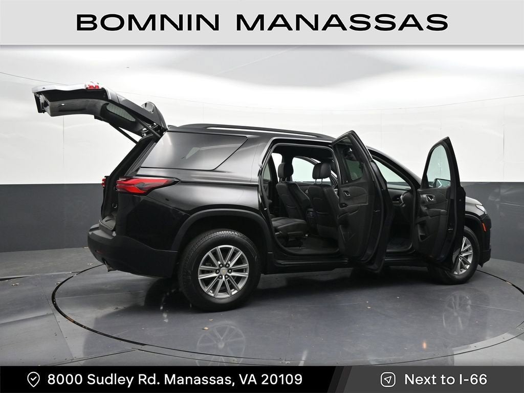 2023 Chevrolet Traverse LT Leather