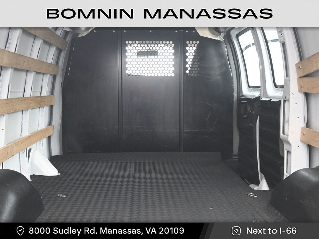 2022 GMC Savana Cargo 2500 Work Van